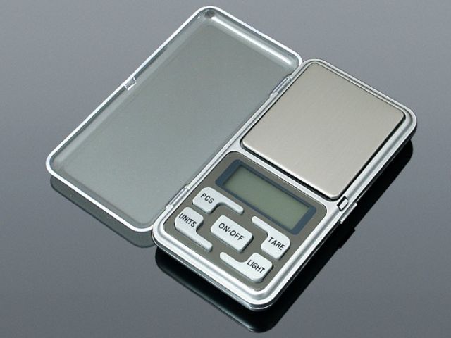   DIGITAL POCKET SCALE 500g x 0,1g 661-9021