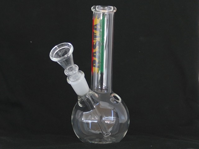 6619 -   RASTA FLAG GLASS BONG 16cm 02584